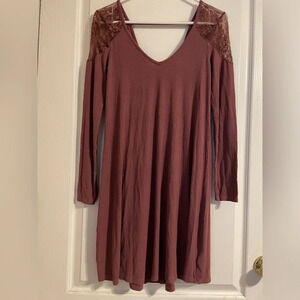 American Eagle Outfitters Dusty Pink Lace‎ Mini Dress Size Small Long
